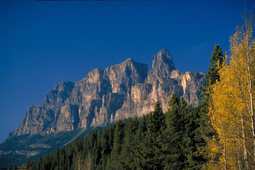Hi Castle Mountain - Hostel Exterior foto