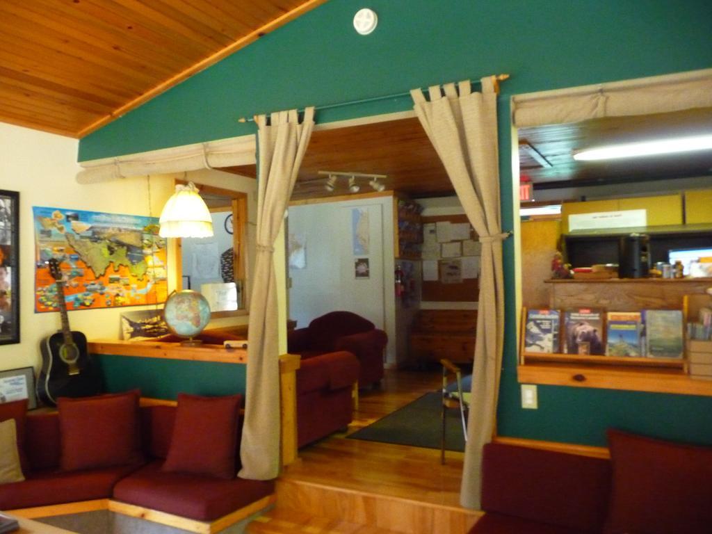 Hi Castle Mountain - Hostel Exterior foto